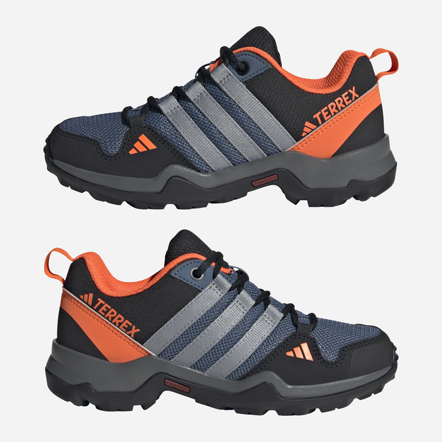 Підліткові трекінгові кросівки для хлопчика Adidas Terrex AX2R K IF5702 37 (4.5UK) Чорні з синім і помаранчевим (4066761665335) - зображення 17