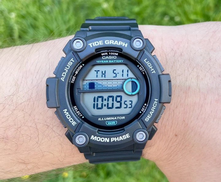 Часы наручные Casio WS-1300H-1A Moon Phase illuminator - изображение 6