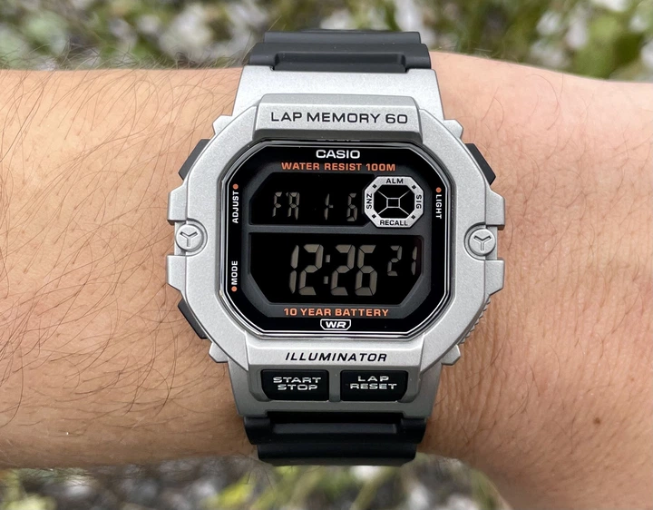 Часы спортивные Casio WS-1400H-1B illuminator lap memory 10ATM - изображение 6