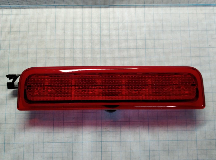 Фонарь сигнала торможения дополнительный AUTOTECHTEILE 394 5027 распашонка VOLKSWAGEN CADDY 03-> - изображение 2