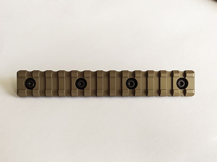 Планка Пикатинни КРУК CRC 9017 Coyote Tan на 13 слотов с креплением M-Lok - изображение 2