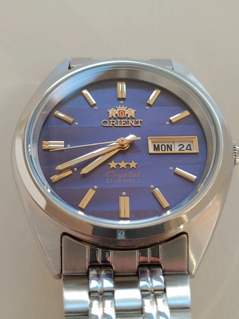 Чоловічий годинник Orient FAB0000DD9 Фіолетовий з сріблястим Механіка з автопідзаводом - зображення 3