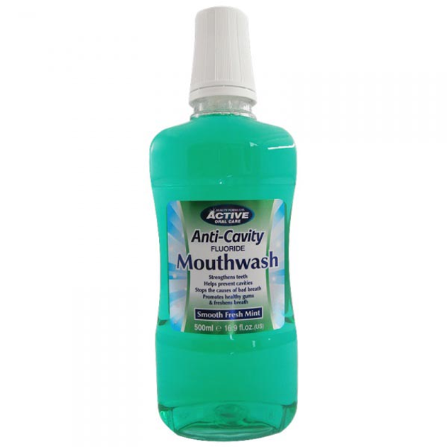 Płyn do płukania jamy ustnej Active Oral Care Fluoride Mouthwash Fresh Mint z fluorem 500 ml (5012251609845) - obraz 1