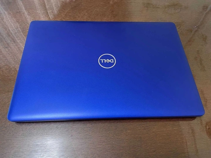 Ноутбук Dell Inspiron 3593 / 15.6" (1920x1080) TN Touch / Intel Core i7-1065G7 (4 (8) ядра по 1.3 - 3.9 GHz) / 8 GB DDR4 / 256 GB SSD / Intel Iris Plus Graphics / WebCam б/в - Фото 6 Ноутбук Dell Inspiron 3593 / 15.6" (1920x1080) TN Touch / Intel Core i7-1065G7 (4 (8) ядра по 1.3 - 3.9 GHz) / 8 GB DDR4 / 256 GB SSD / Intel Iris Plus Graphics / WebCam б/в - зображення 6