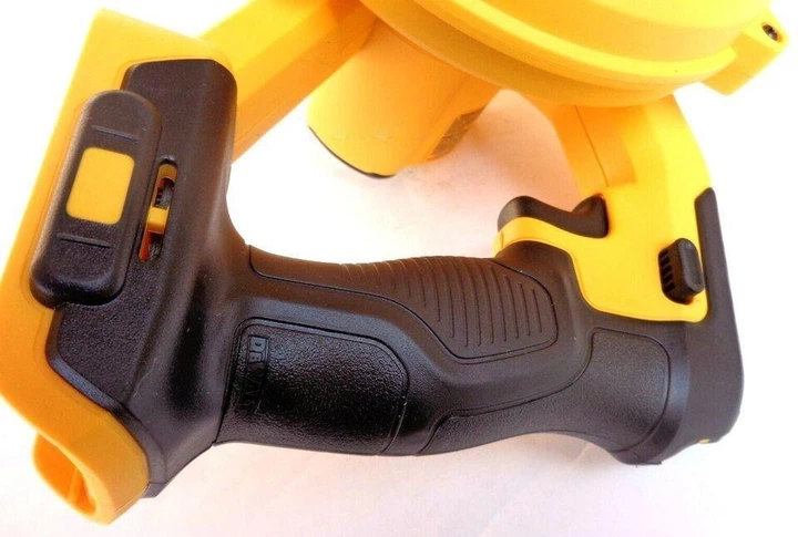 Аккумуляторная воздуходувка Dewalt DCE100, 20 В, 80 м/c - изображение 4