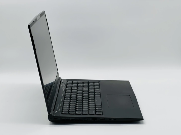 Ноутбук Eluktronics MECH-17, i7-8750H, 16 GB, 120 GB, NVIDIA GeForce GTX 1060, 500 GB, 1920x1080, IPS 144 Hz [SH23111729] БУ - изображение 2