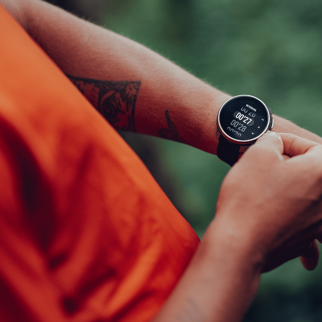 Смарт-часы Suunto Race Titanium Charcoal (SS050932000) - Фото 6 Смарт-часы Suunto Race Titanium Charcoal (SS050932000) - изображение 6