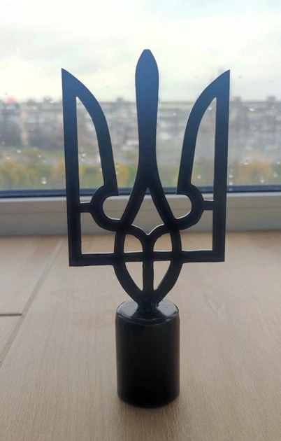 Навершие на флагшток для флага в форме Тризуба, металл 3 мм, черный, 18*8 см - Фото 2 Навершие на флагшток для флага в форме Тризуба, металл 3 мм, черный, 18*8 см - изображение 2