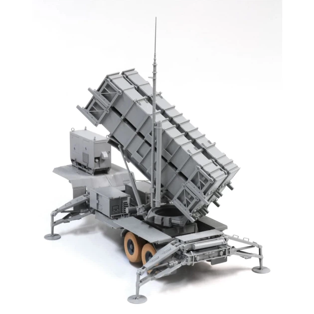 Сборная модель 1/35 ЗРК MIM-104C Patriot Surface-to-Air Missile (SAM) System (PAC-2) Dragon 3604 - изображение 8