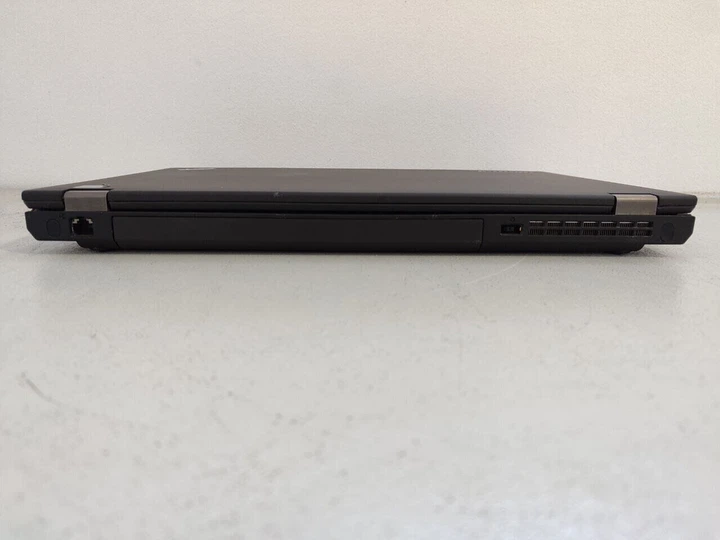 Ноутбук Lenovo ThinkPad T540p / 15.6" (1920x1080) TN / Intel Core i7-4600M (2 (4) ядра по 2.9 - 3.6 GHz) / 8 GB DDR3 / 240 GB SSD / Intel HD Graphics 4600 / WebCam / DVD-ROM / VGA б/у - Фото 6 Ноутбук Lenovo ThinkPad T540p / 15.6" (1920x1080) TN / Intel Core i7-4600M (2 (4) ядра по 2.9 - 3.6 GHz) / 8 GB DDR3 / 240 GB SSD / Intel HD Graphics 4600 / WebCam / DVD-ROM / VGA б/у - изображение 6
