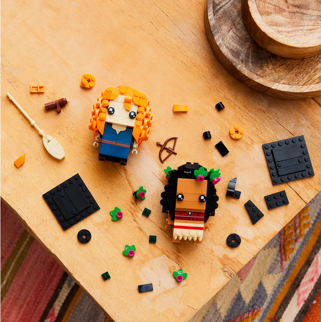 Zestaw klocków LEGO BrickHeadz Vaiana i Merida 410 elementów (40621) - obraz 7