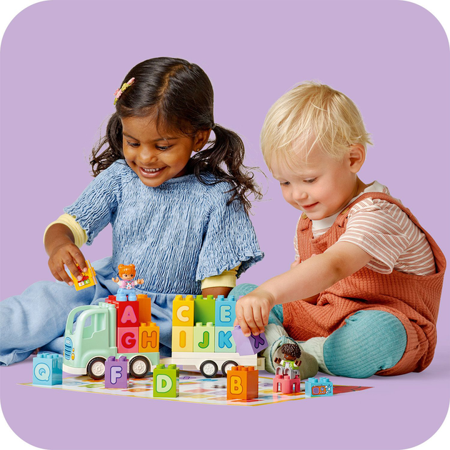Конструктор LEGO DUPLO Town Вантажівка з абеткою 36 деталей (10421) - зображення 10