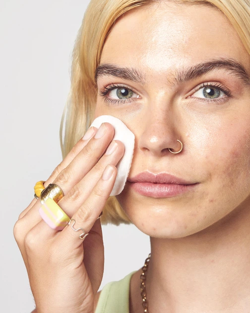 Педы Glow Hub Purify & Brighten Pore Resque Lifesaver Toning Pads для очищения пор с Салициловой кислотой 113 г (5019607247614) - Фото 6 Педы Glow Hub Purify & Brighten Pore Resque Lifesaver Toning Pads для очищения пор с Салициловой кислотой 113 г (5019607247614) - изображение 6