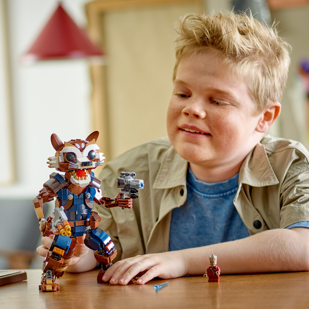Zestaw klocków LEGO Super Heroes Rocket i Mały Groot 566 elementów (76282) - obraz 9