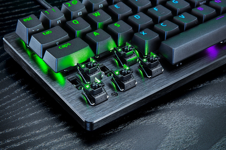 Razer Huntsman Pro Mini ブラック Razer Huntsman V3 PRO Mini Black (RZ03-04990100-R3M1) - ЗОНА51