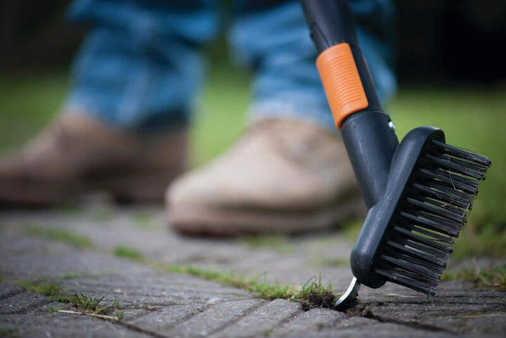 Szczotka brukarska Fiskars QuikFit (5905568355225) - obraz 3