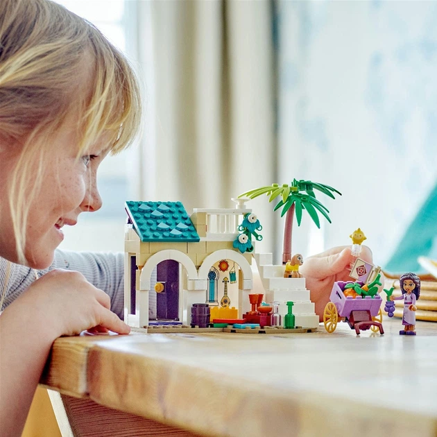 Zestaw klocków LEGO Disney Zamek króla Magnifico 613 elementów (43224) - obraz 3
