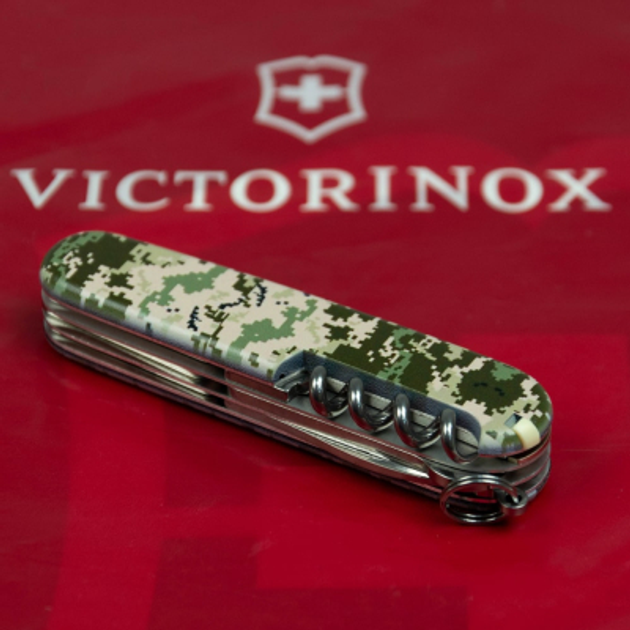 Ніж Victorinox Climber Army Піксель + Логотип (1.3703.3_W3941p) - зображення 1