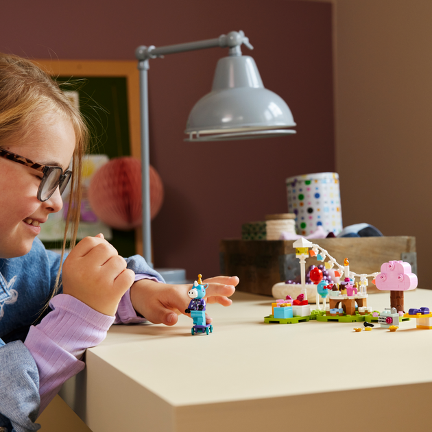 Конструктор LEGO Animal Crossing Вечірка з нагоди дня народження Julian 170 деталей (77046) - зображення 5