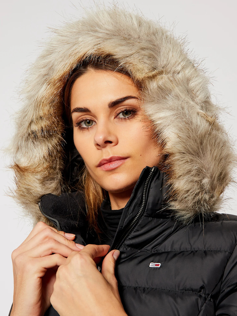 Куртка зимова жіноча Tommy Jeans DW0DW08588-BDS L Чорна (8720111064877) - зображення 6
