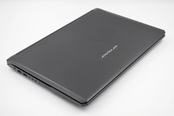 Ігровий ноутбук 15.6" Medion ERAZER X6601 Intel i7-6700HQ RAM 16 ГБ SSD 256 ГБ + HDD 1.5 ТБ GTX 960M Win10 б/в (Lenovo Group) - изображение 8