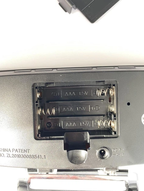 Изогнутые зеркальные часы будильник термометр DT-6507 USB DC5V / 3 ААА, настольные сетевые LED часы - Фото 4 Изогнутые зеркальные часы будильник термометр DT-6507 USB DC5V / 3 ААА, настольные сетевые LED часы - изображение 4