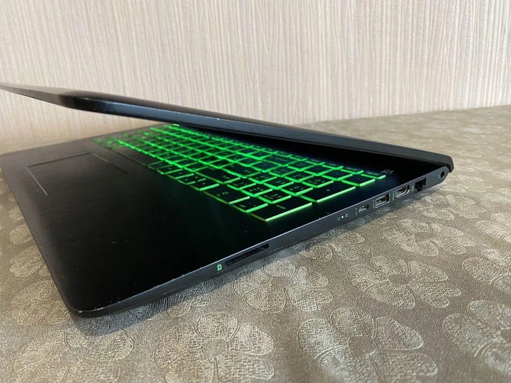Ігровий ноутбук HP Pavilion Gaming 15 - i7-7700H / 12Gb / ssd 128gb + 1tb hdd / NVIDIA GeForce GTX 1050 4gb Б/В - изображение 4