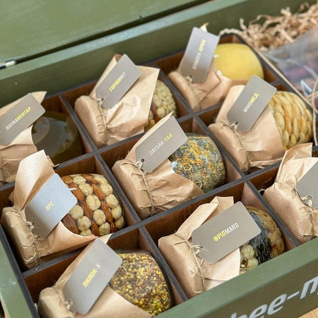 Подарунковий набір військовому в ящику “МіноМЕД” HoneyTime на день ЗСУ, командиру, чоловіку (10564) - Фото 2 Подарунковий набір військовому в ящику “МіноМЕД” HoneyTime на день ЗСУ, командиру, чоловіку (10564) - зображення 2