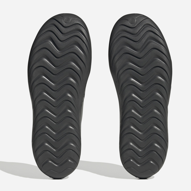 Klapki chłopięce adidas Adicane Clog HQ9918 37 Czarne (4066748715695) - obraz 6