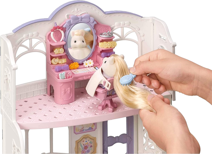 Ігровий набір Epoch Sylvanian Pony's Stylish Hair Salon (5054131056424) - зображення 4