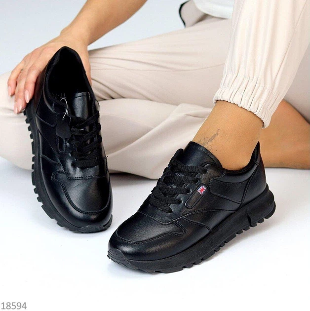 Женские кроссовки Fashion 38р (24.5см) черные кожаные (18594-38