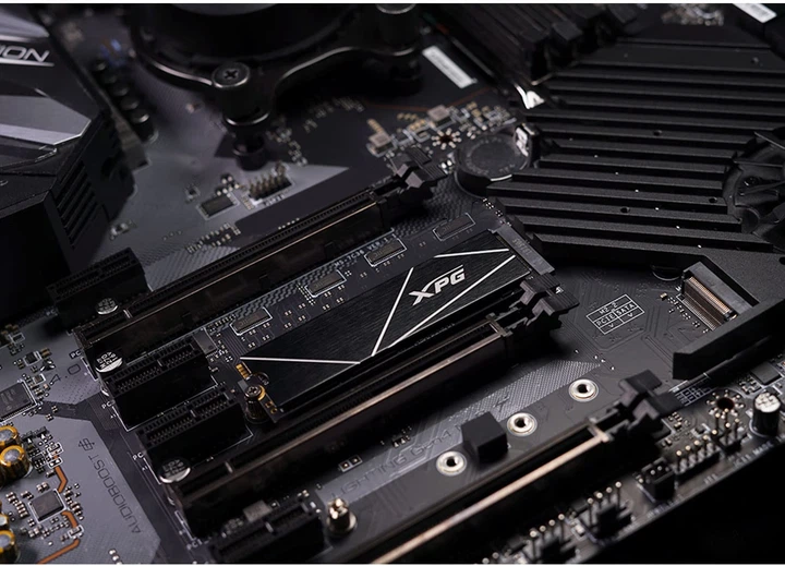 ADATA Накопичувач SSD M.2 4TB PCIe 4.0 XPG GAMMIX S70 BLADE - зображення 5