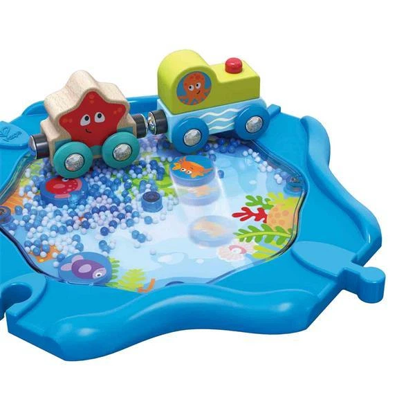Игрушечная железная дорога Hape Подводный мир 15 эл. (E3827) - Фото 5 Игрушечная железная дорога Hape Подводный мир 15 эл. (E3827) - изображение 5