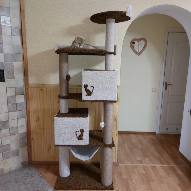 Высокая когтеточка с двумя домиками для котов и кошек всех пород с лежанками 200х65х50см коричнево молочный - Фото 2 Высокая когтеточка с двумя домиками для котов и кошек всех пород с лежанками 200х65х50см коричнево молочный - изображение 2