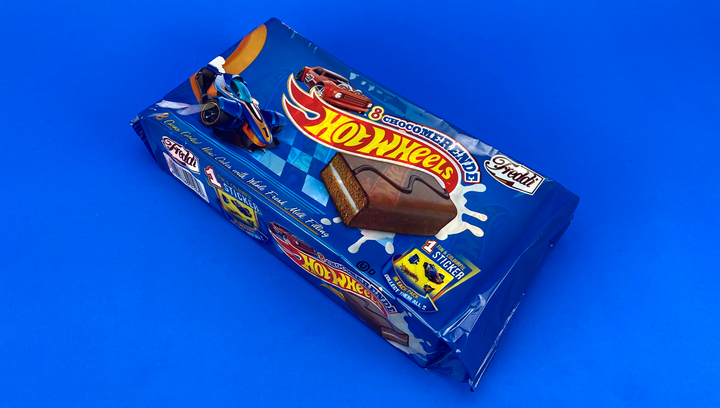 Тістечка Hot Wheels Chocomerende 8 Pieces та Стікер 240g – фото