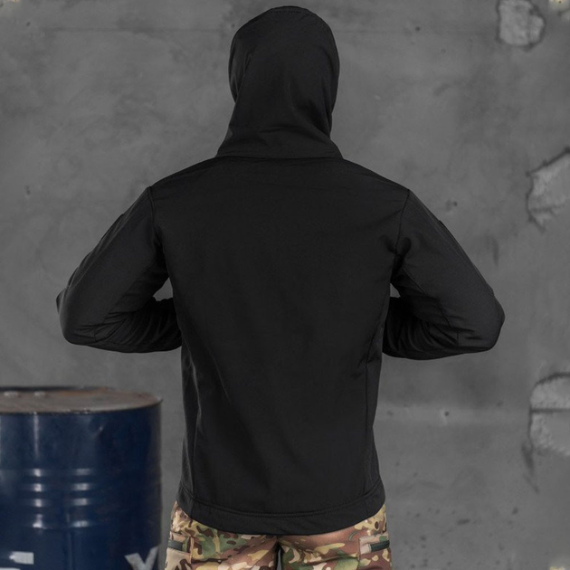 Демисезонная мужская Куртка с капюшоном Softshell на флисе черная размер M - изображение 2