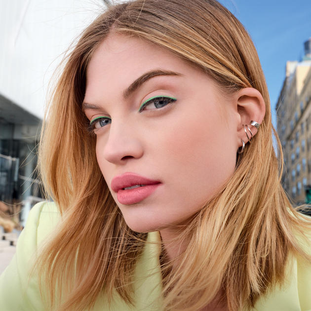 Пудра для обличчя Maybelline New York Super Stay 24h Hybrid 30 матуюча 9 г (3600531666651) - зображення 5