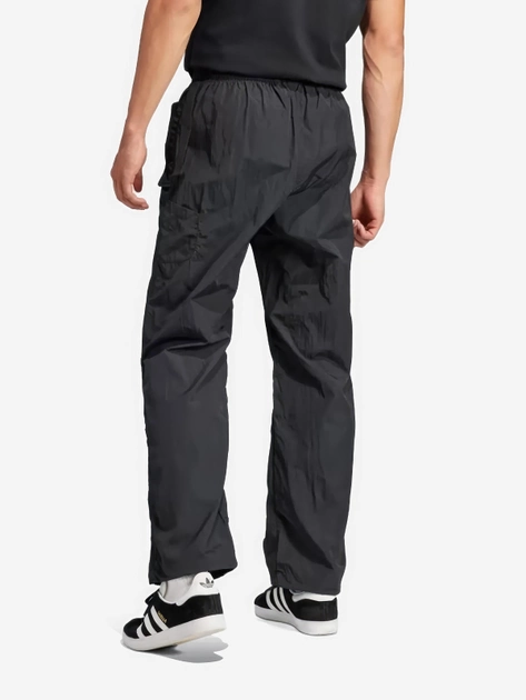 Штани чоловічі Adidas IJ0709 L Чорні (4066762710973) - зображення 2
