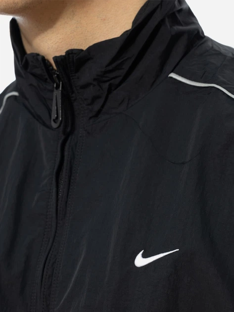 Kurtka wiatrówka męska sportowa Nike Solo Swoosh Woven Track Jacket "Black White" FB8622-010 L Czarna (196607424100) - obraz 3
