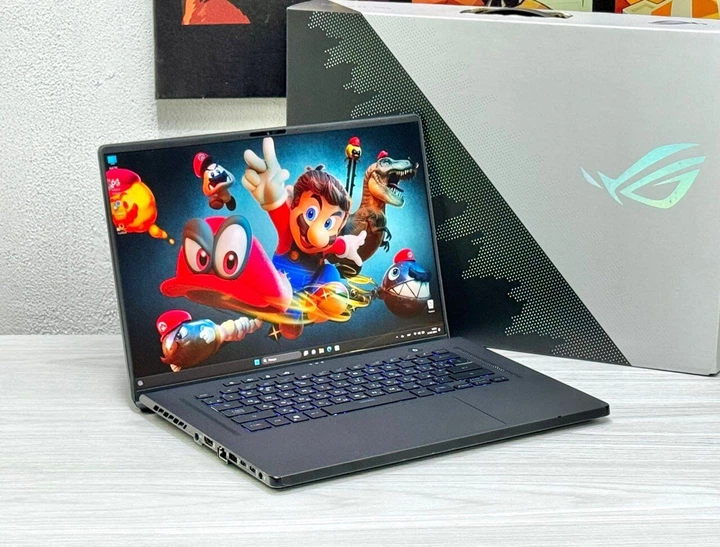 Ігровий ноутбук Asus ROG Zephyrus M16 GU603H / 16" (2560x1600) IPS / Intel Core i7-11800H (8 (16) ядер по 2.3 - 4.6 GHz) / 32 GB DDR4 / 1000 GB SSD / nVidia GeForce RTX 3070, 8 GB GDDR6, 256-bit / WebCam / Win 11 Home б/в - зображення 3