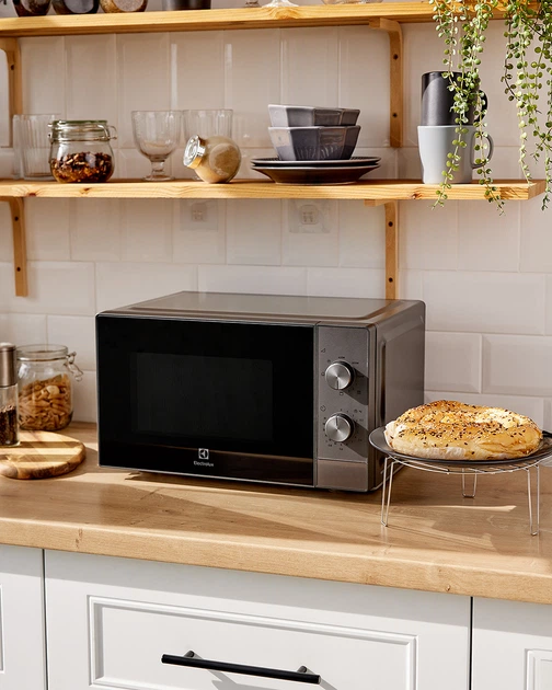 Kuchenka mikrofalowa Electrolux EMZ421MMTi - obraz 11