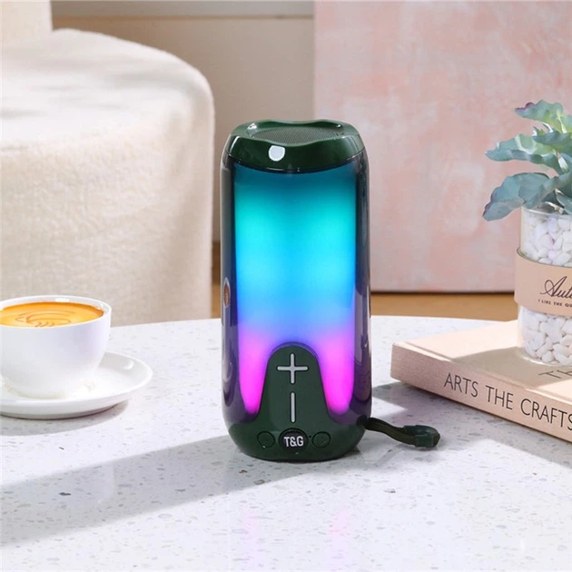 Портативная колонка TG651 5W с RGB подсветкой и ремешком Green - изображение 2