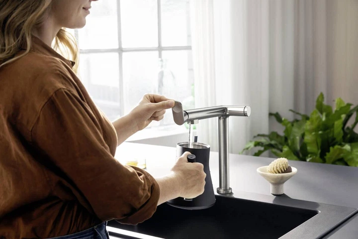 Змішувач для кухні із краном для фільтрованої води HANSGROHE Aqittura M91 сатин латунь 76804800 - изображение 8