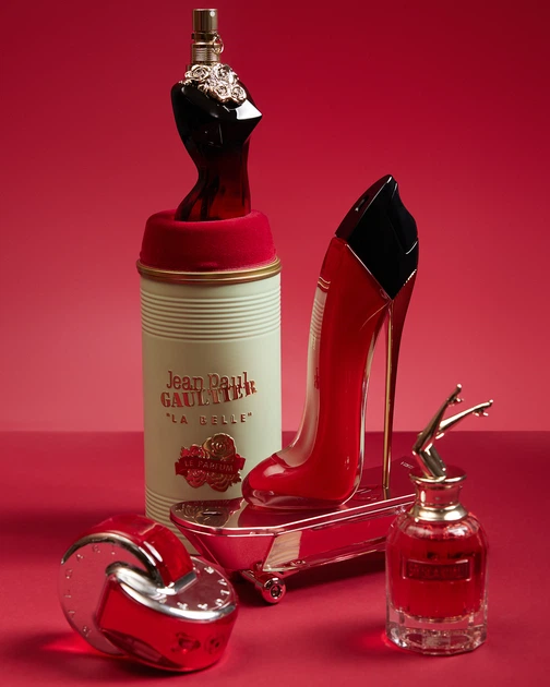 Парфумована вода для жінок Carolina Herrera Very Good Girl 30 мл