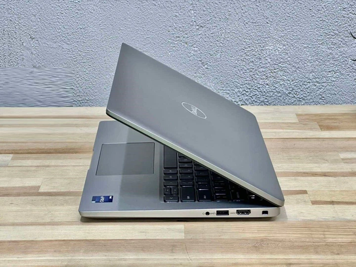 Ультрабук Dell Latitude 5440 / 14" (1920x1200) IPS / Intel Core i5-1245U (10 (12) ядер по 3.3 - 4.4 GHz) / 16 GB DDR4 / 256 GB SSD M.2 / Intel Iris Xe Graphics / WebCam / Win 11 Pro б/у - изображение 5