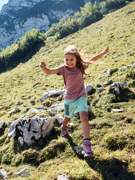 Krótkie spodenki młodzieżowe dziewczęce Jack Wolfskin Active Shorts K 1609341-4215 140 cm Zielone (4064993682540) - obraz 3