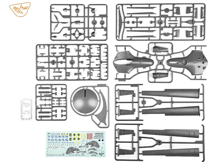 Збірна модель 1/35 БПЛА Байрактар Bayraktar ТВ.2 серія Starter Kit Clear Prop! CP3503 - изображение 2