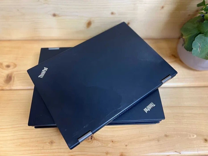Ультрабук Lenovo ThinkPad X380 Yoga / 13.3