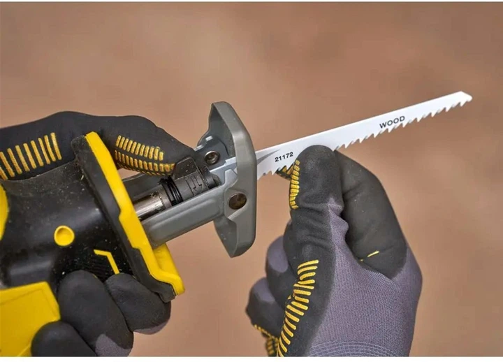 Пила сабельная аккумуляторная Stanley Fatmax SFMCS305B - изображение 10
