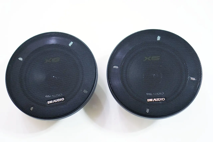 Автоакустика 5" (13 см) 200W 2-х смугові колонки круги динаміки BOSCHMANN BM Audio F-528-X6 - Фото 1 Автоакустика 5" (13 см) 200W 2-х смугові колонки круги динаміки BOSCHMANN BM Audio F-528-X6 - изображение 1
